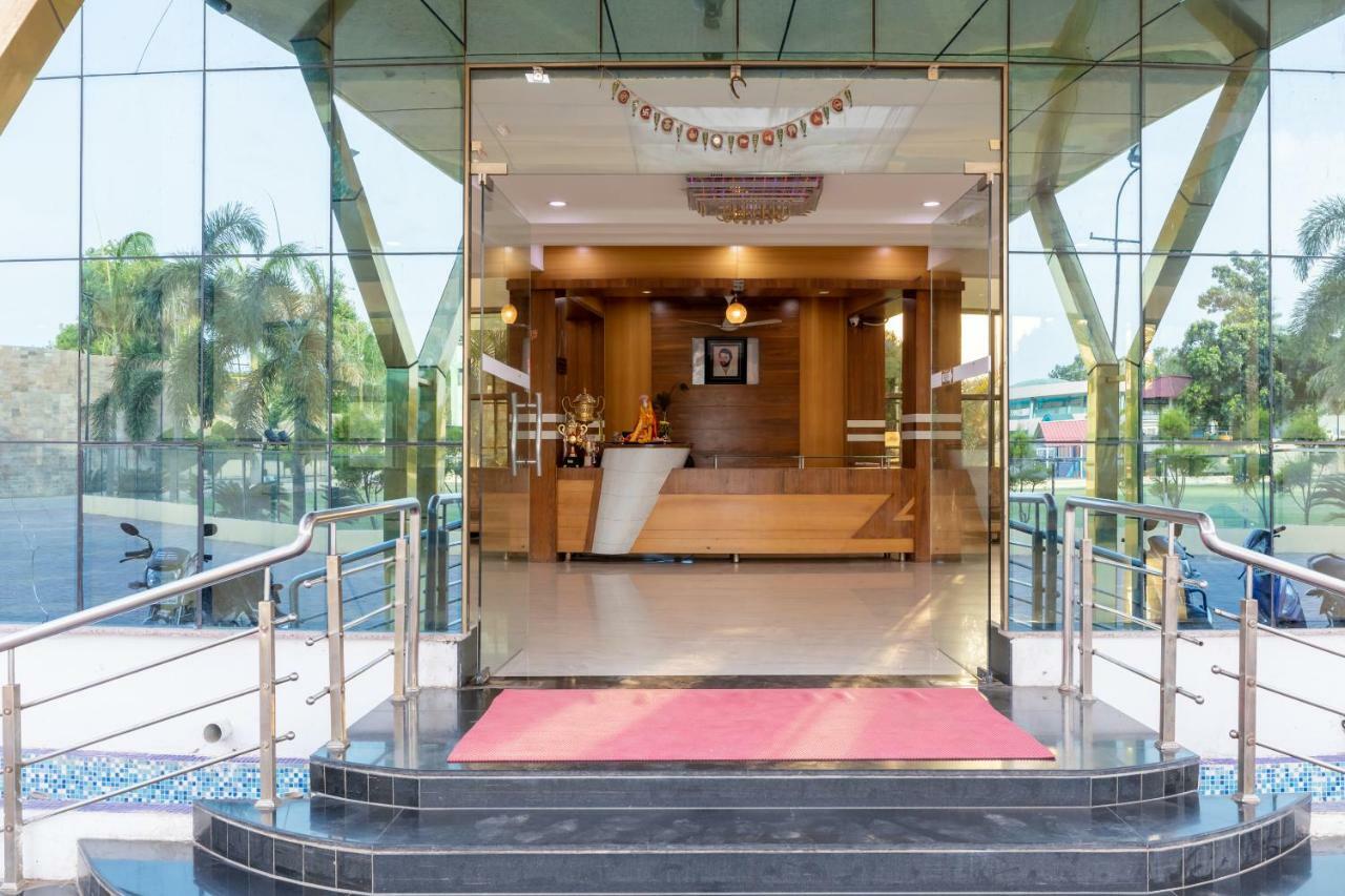 Oyo 42910 Hotel Rudra Palace Ratlām Zewnętrze zdjęcie