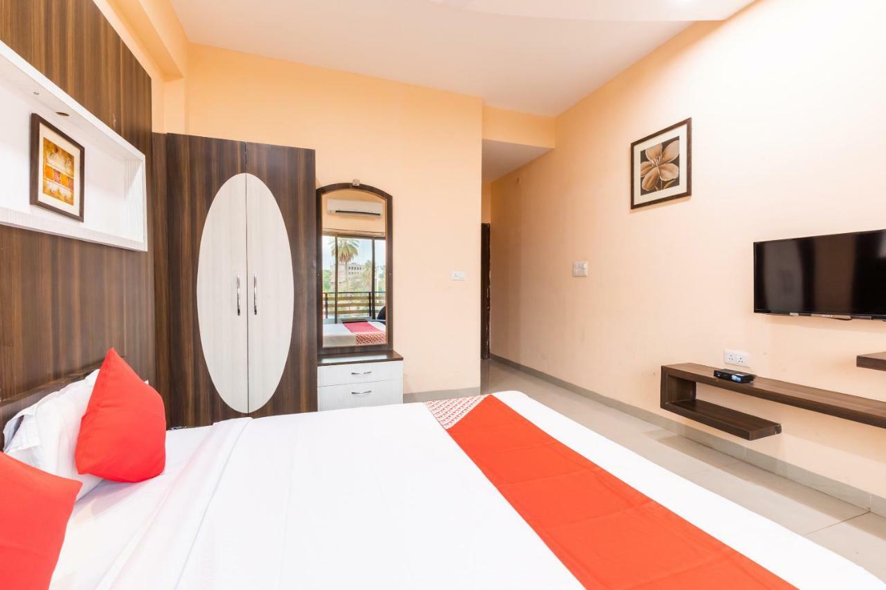 Oyo 42910 Hotel Rudra Palace Ratlām Zewnętrze zdjęcie
